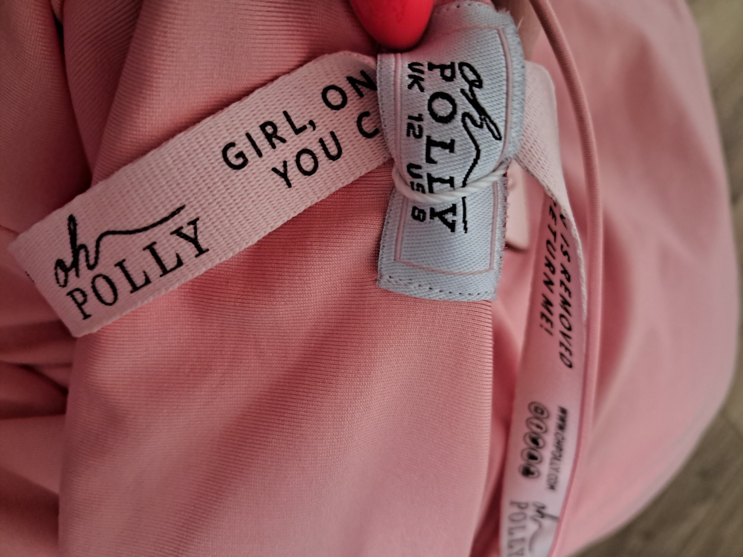 Marszczona sukienka mini w kolorze pudrowego koralu Oh Polly– S/M - obrazek 5