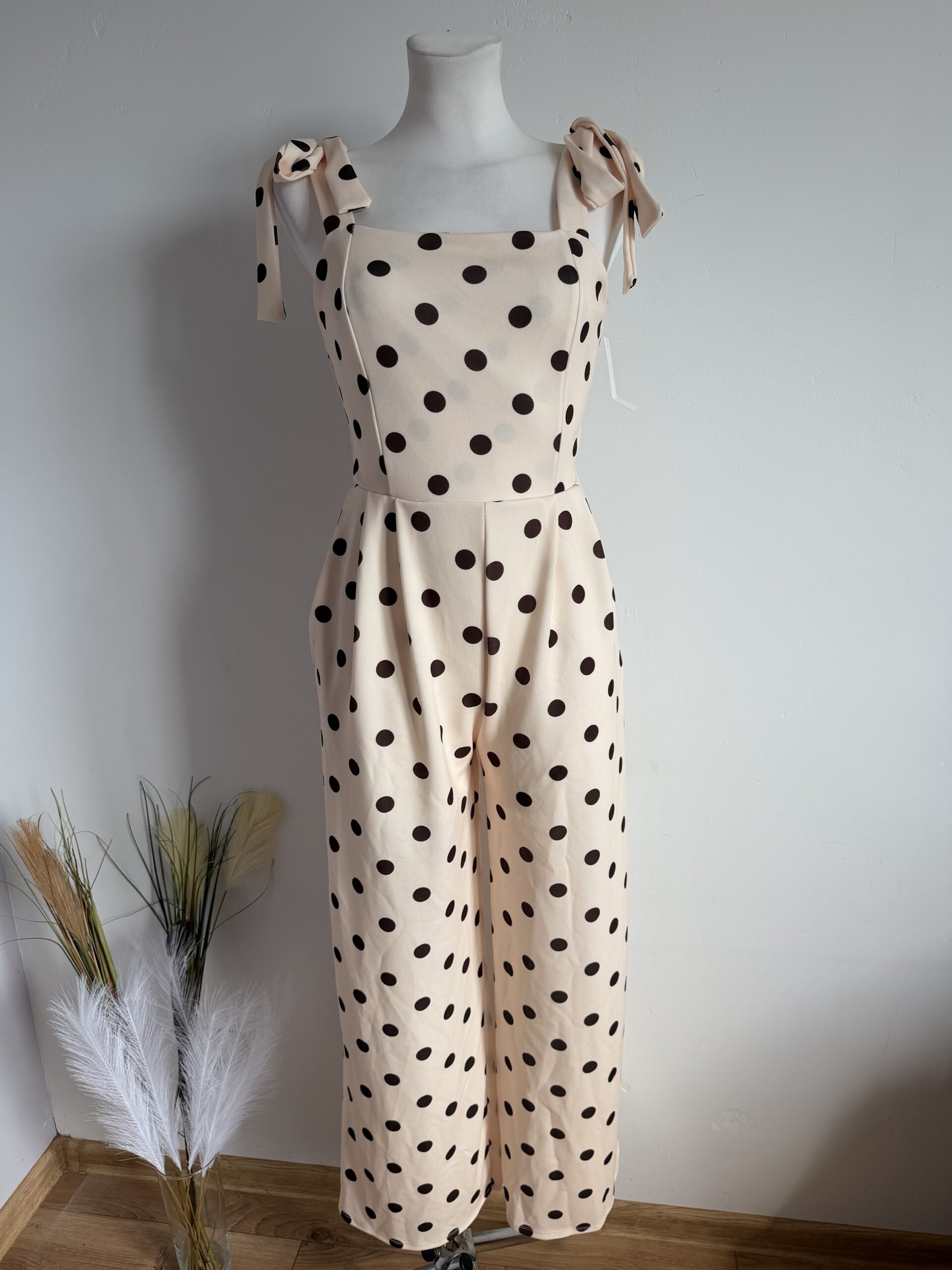 Kombinezon damski w groszki New Collection – szerokie nogawki - obrazek 2