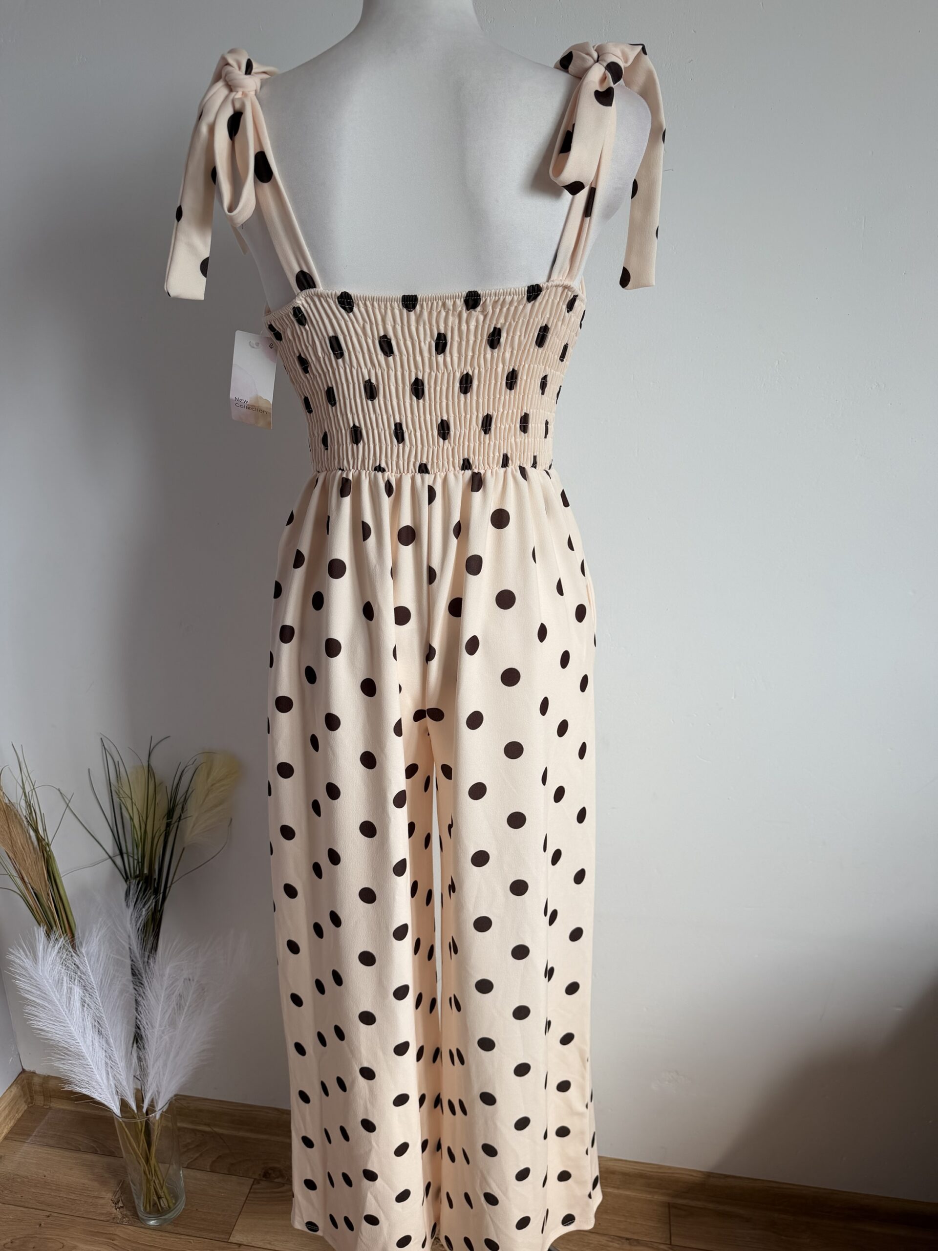 Kombinezon damski w groszki New Collection – szerokie nogawki - obrazek 4