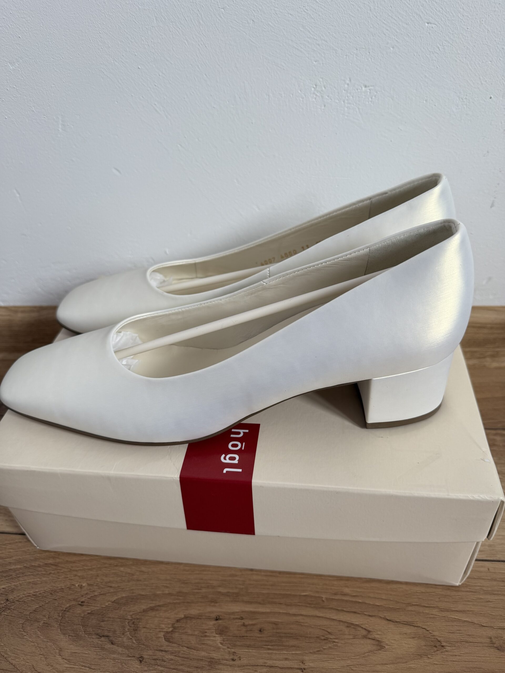 Högl skórzane czółenka damskie Pearl White perłowa biel r. 40 - obrazek 4