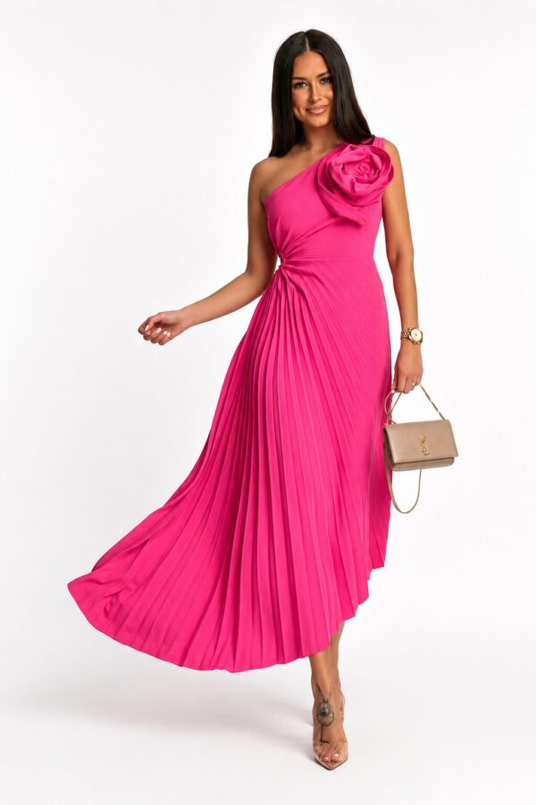 Fuksjowa plisowana sukienka maxi Happy Pink z kwiatem – uniwersalna