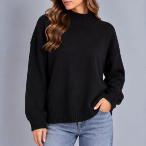 Sweter damski z półgolfem wiskozowy o luźnym kroju czarny